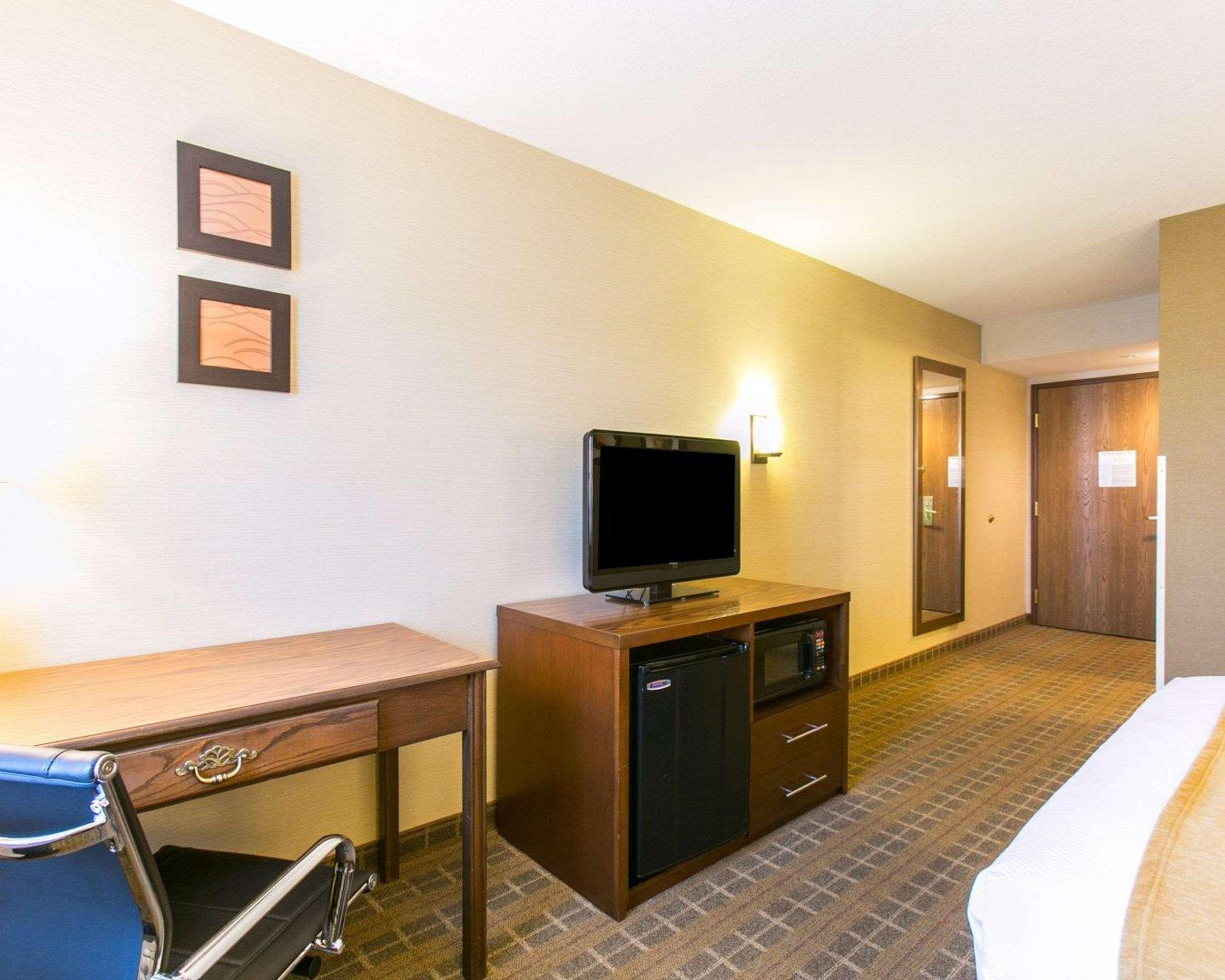 Comfort Inn Sedalia Station Exterior foto